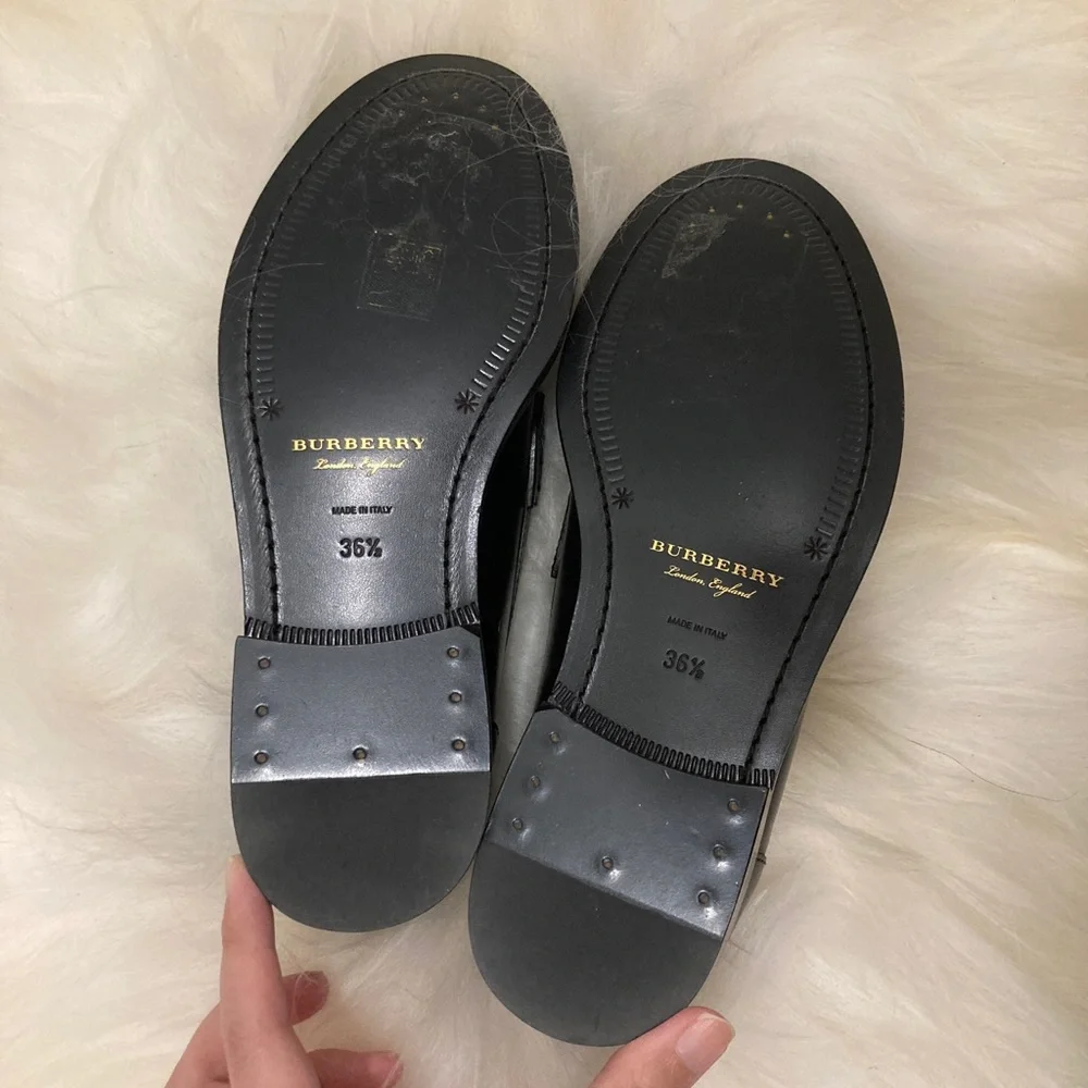 New Burberry black leather Bedmont eyelets loafer - Picture 6 of 6